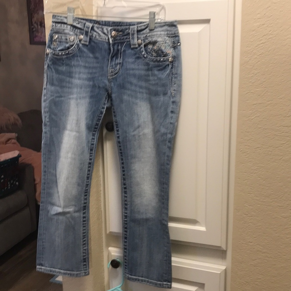 Miss Me signature cropped jeans